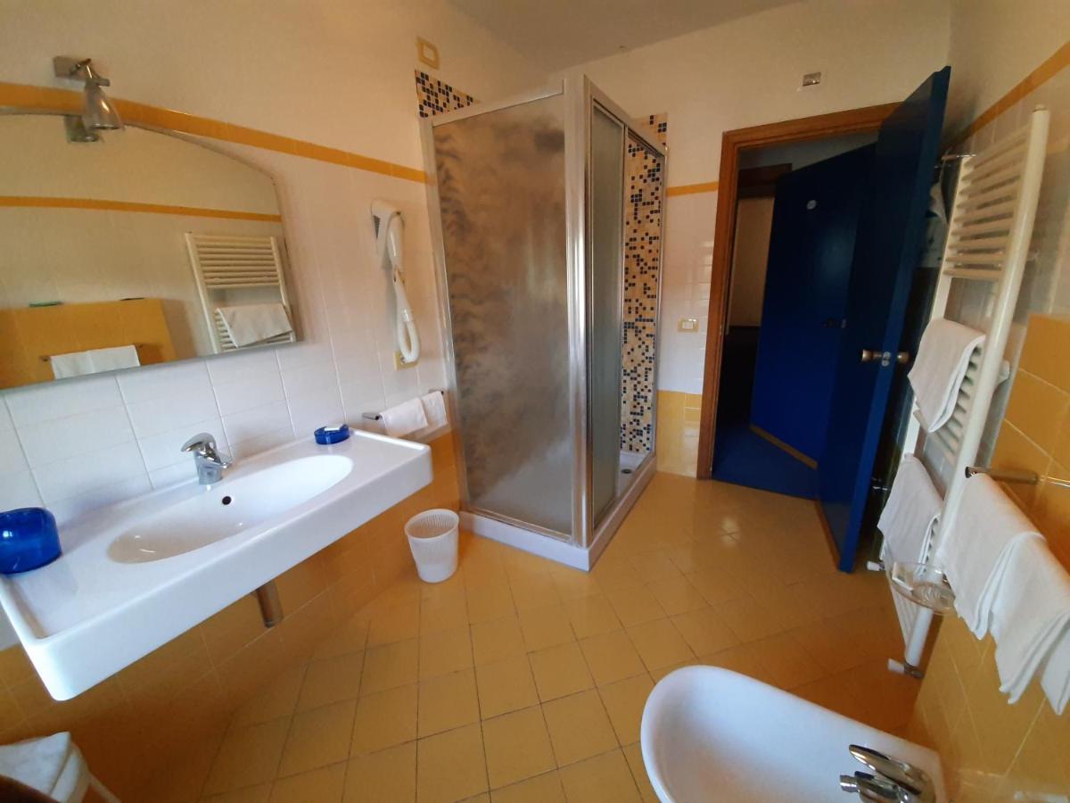 Elba Hotel Rosignano Solvay Eksteriør billede