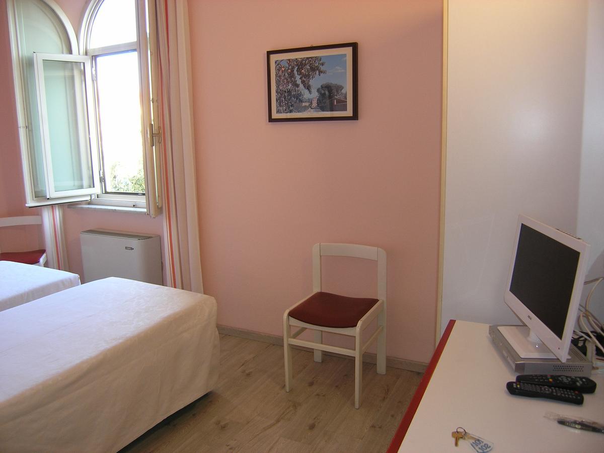 Elba Hotel Rosignano Solvay Eksteriør billede